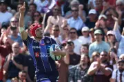 Bordeaux Begles Demolish Leicester 64-14 to Secure Champions Cup Quarter-Final