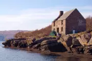 Britain's 'Loneliest Home' on Remote Scottish Isle Hits Market for £975,000
