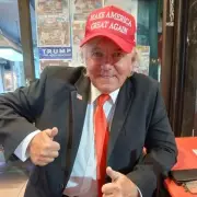 British Trump Impersonator in Thailand Faces Abuse but Finds Fans Among Russians