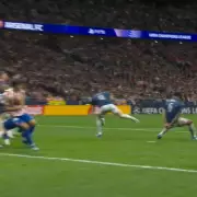 Carragher and Gerrard Split Over Controversial Arsenal Penalty Call