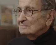 CIA Spymaster's Grave Warning: US Iran Intervention 'Wasted Lives'