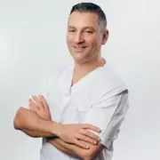 Dentist Warns: This Subtle Tongue Sign Could Be Cancer