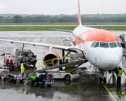 EasyJet Warns Iran Conflict to Hit Profits as Fuel Costs Soar £25m