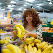 Expert Reveals How to Keep Bananas Fresh for Up to 20 Days with Simple Storage Tricks