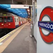 Farringdon Station Closed: Armed Police Respond to Incident