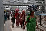 Fuel Crisis Sparks Mass Exodus of Migrant Workers from Indian Cities
