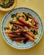 Helen Graham's Hawaij-Spiced Roast Carrots and Potatoes Recipes