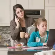 HMRC Tells Parents to Make One Call for Easier Tax Payment