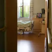 Husband's Selfless Kidney Donation Saves Wife After Acute Renal Failure