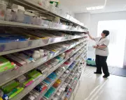 Iran War Sparks 30% Medicine Price Surge, Pharmacists Warn of Supply Crisis
