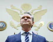 Iran War Threat Looms as Trump and Hegseth Discuss Oil Strategy