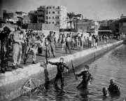 Iranian Threat to Block Strait of Hormuz Raises Global Oil Crisis Fears
