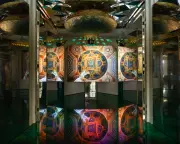 Isaac Julien's Cosmic House Film: A Glorious, Kitsch Meditation on Change