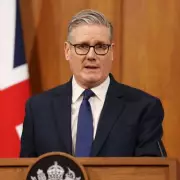 Keir Starmer Travels to Gulf to Bolster Trump-Brokered Ceasefire Agreement