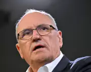 Ken Henry Urges 100% Windfall Tax on Gas Giants, Dismisses Investment Freeze Claims