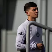 Man Utd's Shea Lacey Secures First-Team Role After Overcoming Red Card Setback