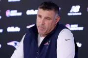 Mike Vrabel Addresses 'Difficult Conversations' After Photos with NFL Reporter