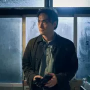 Netflix Urges Viewers to Binge 'Perfect' Hidden Gem Crime Drama Giri/Haji