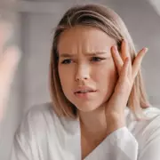 NHS Doctor Warns: Common Sleep Position Can Accelerate Skin Aging