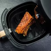 Norwegian's First Sunday Roast Wins British Hearts Over Key Detail