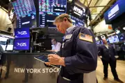 Oil Prices Drop as Markets Anticipate Renewed US-Iran Peace Negotiations