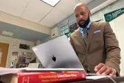 Pennsylvania History Teacher Leon Smith Honoured as 2026 National Teacher of the Year