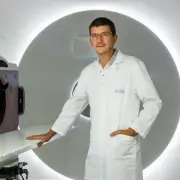 Persistent Back Pain Could Signal Pancreatic Cancer, Experts Warn