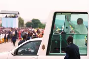 Pope Leo XIV Concludes Cameroon Visit with Mass, Prepares for Angola Leg