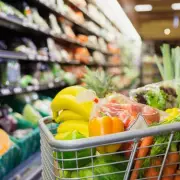 Rachel Reeves Suspends Food Tariffs to Lower Weekly Shop Costs