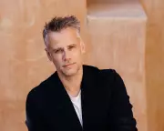 Richard Bacon Asks Celebrities Why They're More Successful: Best Podcasts of the Week