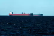 Russian Shadow Fleet Tankers Navigate UK Waters Despite Starmer's Warning