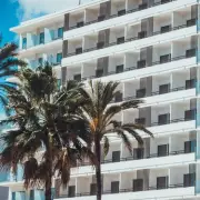 Spain FCDO Warning: Hotel Eviction for Dangerous Balcony Behavior