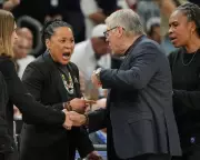 Staley and Auriemma Clash as South Carolina Stuns UConn in Final Four