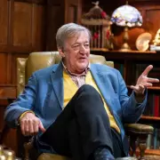 Stephen Fry Sues CogX Tech Conference for £100k Over Stage Fall Injuries
