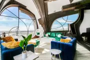 Top 10 Most Wishlisted US Airbnbs for 2026: From Floating Cottages to Live-in Sculptures