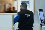Trump Proposes TSA Privatisation Plan Amid Airport Security Crisis