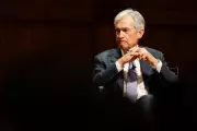 Trump Threatens to Fire Fed Chair Powell Amid Political Pressure and Renovation Probe