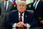 Trump Warns US Military 'Raring to Go' as Iran Talks Hang in Balance
