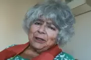 TV Director Sells Guitar Collection to Document Miriam Margolyes' Chaotic Life