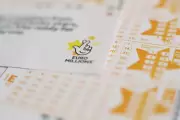 Two UK Players Share Massive £41.8 Million EuroMillions Jackpot