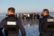UK and France Sign £500m Deal to Curb Channel Crossings