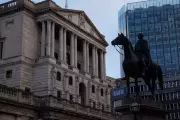UK Economy Faces Stagflation Threat as Iran War Disrupts Energy Markets