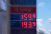 UK Economy Faces Stagflation Threat from Iran War and Energy Price Surge