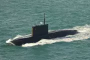 UK Warns Putin Over Atlantic Cables, Iran War Threatens Bills Until 2028