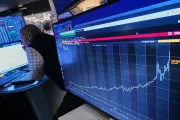 Wall Street Hits Record Highs Despite Ongoing Iran War and Economic Concerns