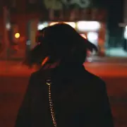 Woman Unaware of Being Followed Due to Headphones, Stranger Intervenes