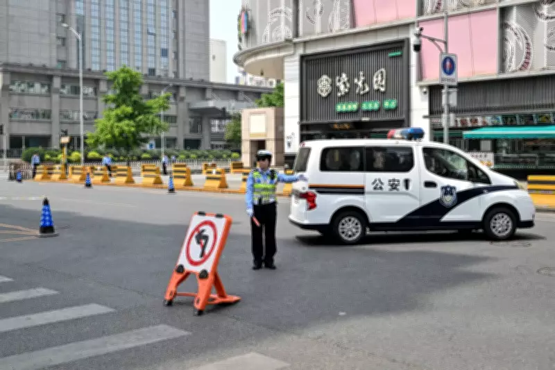 13 Dead in Central China Minibus Crash Into Lorry on Highway