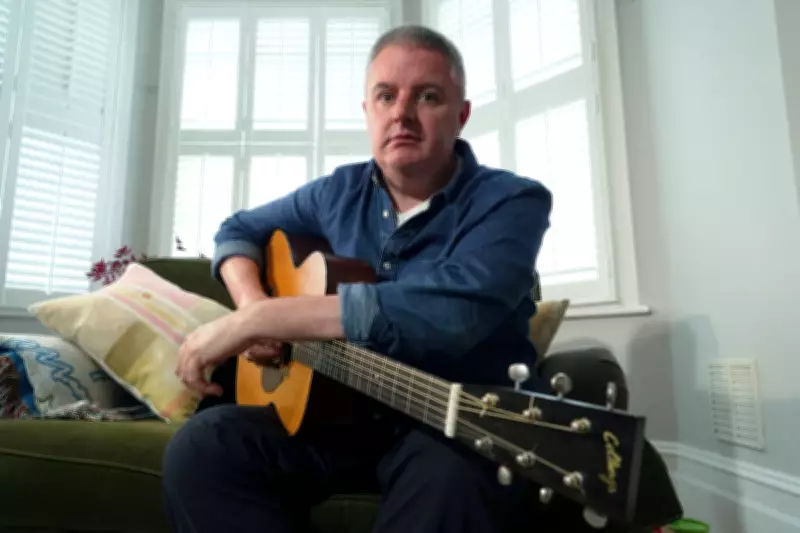 AI Helps Musician with Parkinson's Finish Album When He Could No Longer Play Guitar