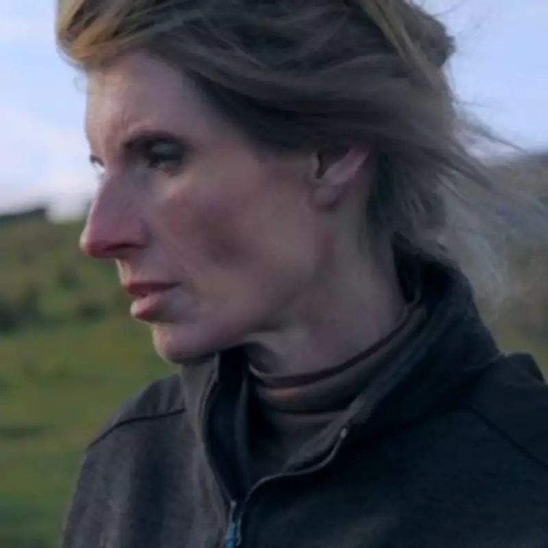 Amanda Owen Scolds Reuben After His 26-Ton Shovel Gets Stuck in Mud