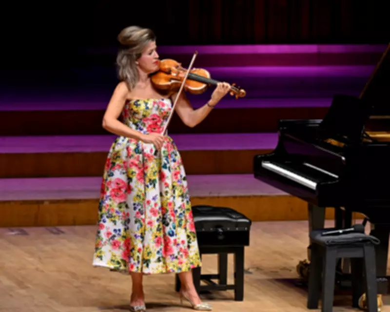 Anne-Sophie Mutter Review: Star Violinist Celebrates 50 Years in Brilliant Style